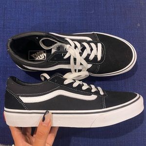 Old Skool Vans Sneakers Size 6.5